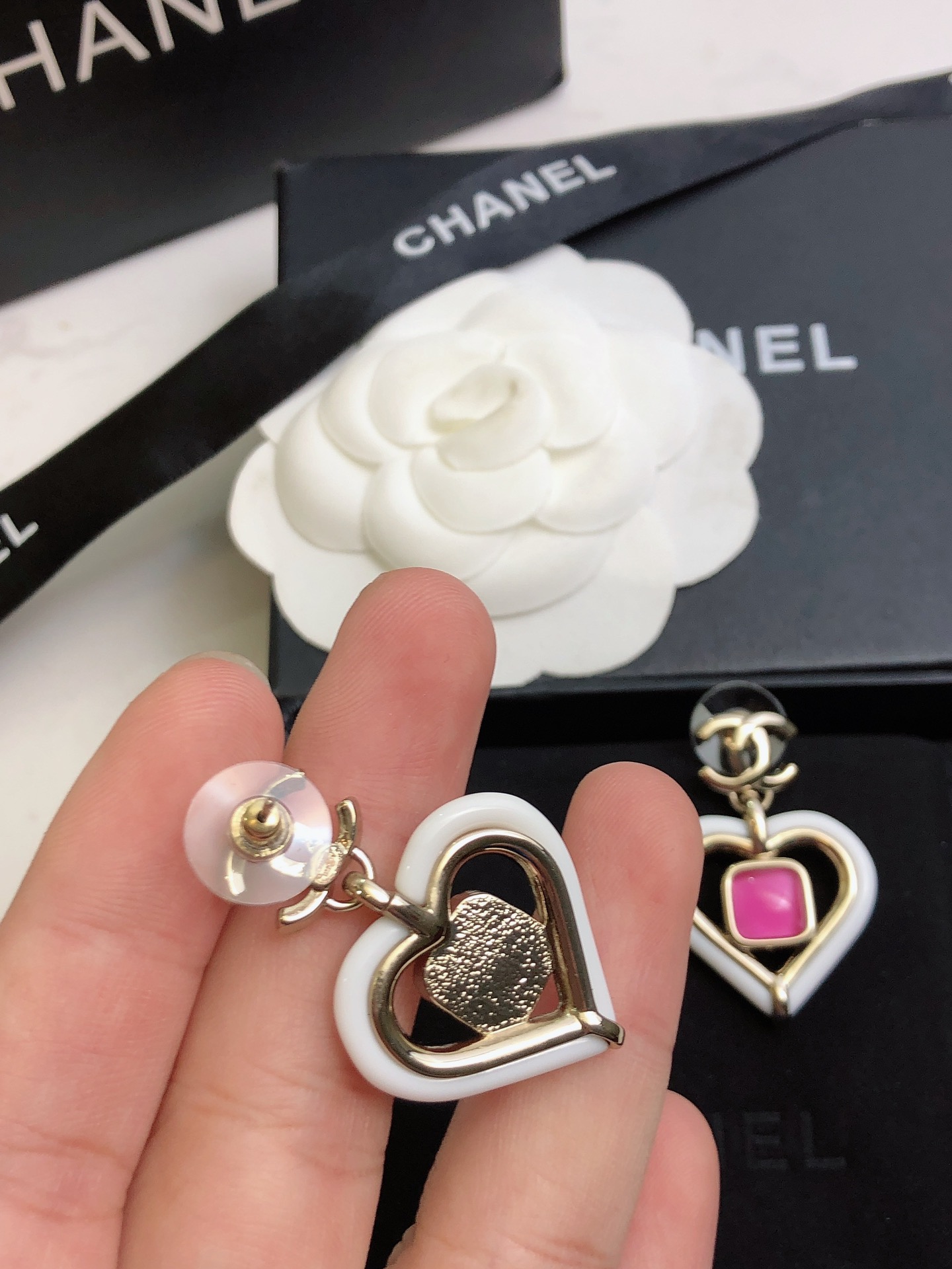 ❤️❤️❤️💝💝💝【Chanel香奈儿】新款耳钉 小香耳环亚克力 市面最高版本！专柜1:1款式开模 专柜