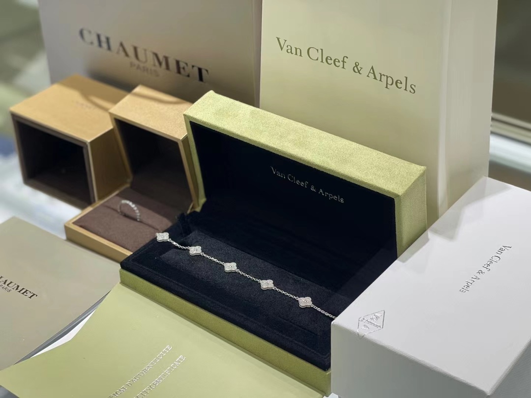 Van Cleef & Arpels VCA 六花手链