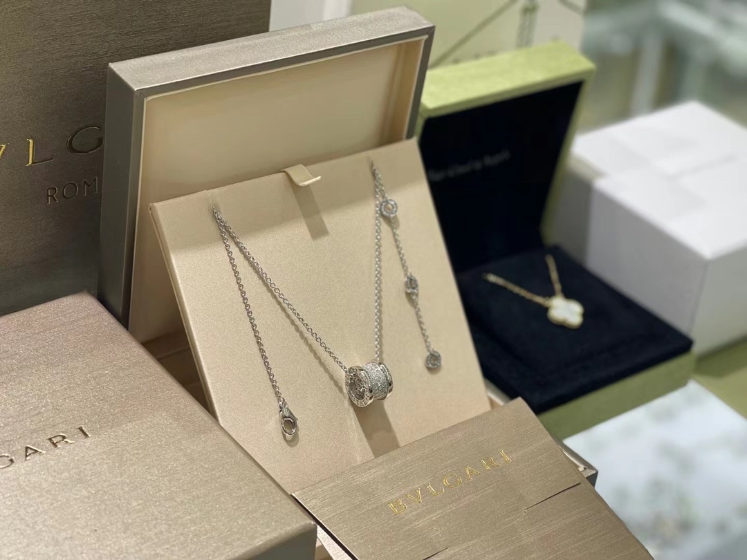 Van Cleef & Arpels 精工版 VCA 四叶草项链