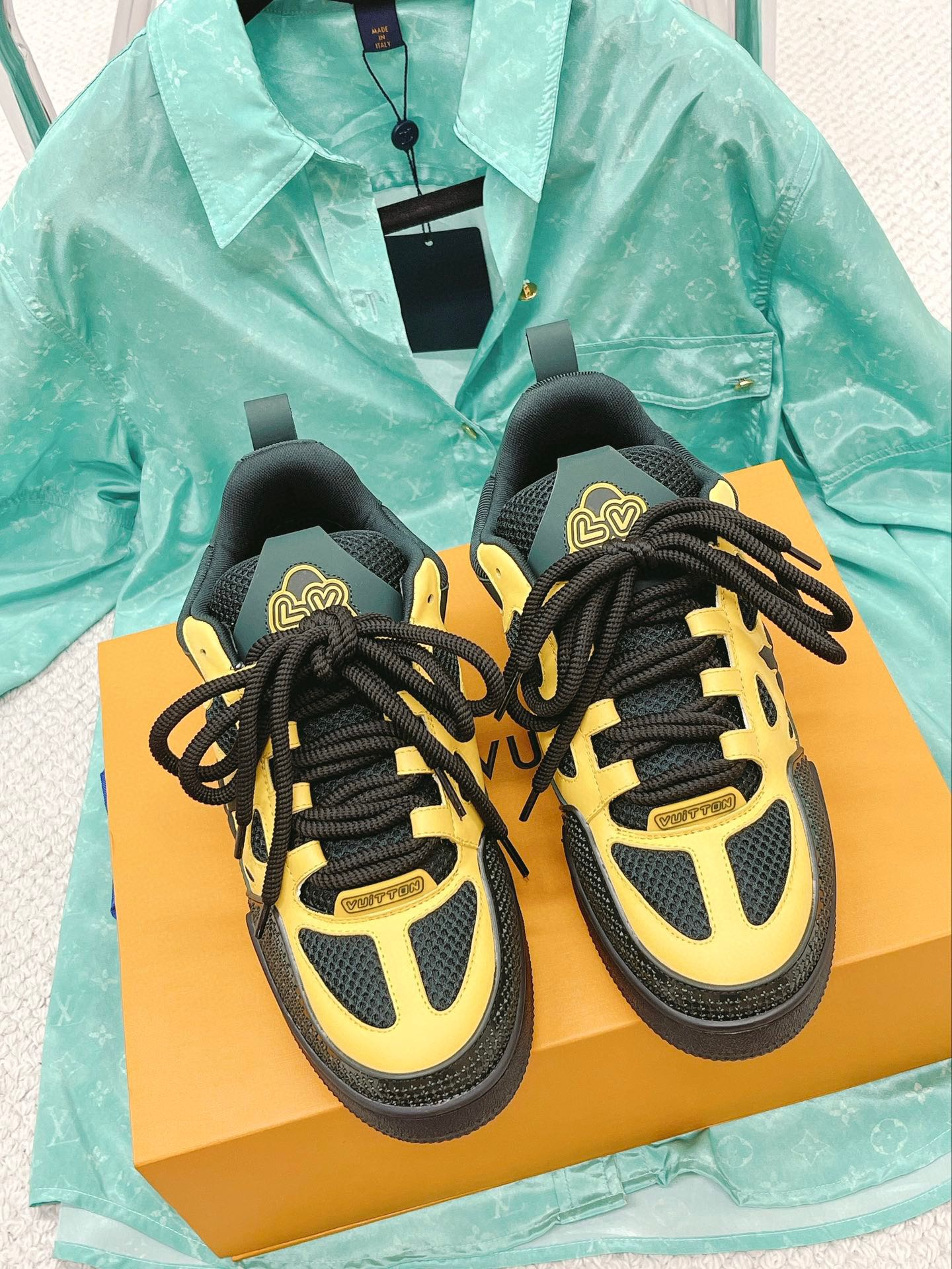 NO:481081,Couple model, donkey brand LVTrainer PVC sports shoes series, high-end, atmospheric and high-end, each style is very good!  The original version is exactly the same material and workmanship details. Various leather TPU cloth. Super complex splicing. TPU original outsole. Original packaging. Size 35-40. Men. 39-45. Casual shoes/sports shoes. Louis vuitton. Louis vuitton. Sneakers.19860909出情侣款 驴牌 LVTrainer PVC 运动鞋板鞋系列 高端大气上档次 每个款式配色都很赞！ 原版完全一样材质做工细节 各种皮面TPU 布 超复杂拼接 TPU原版大底 原版包装 码数女35-40 男39-45,休闲鞋/运动鞋,louis vuitton,louis vuitton,sneakers,Women's Shoes