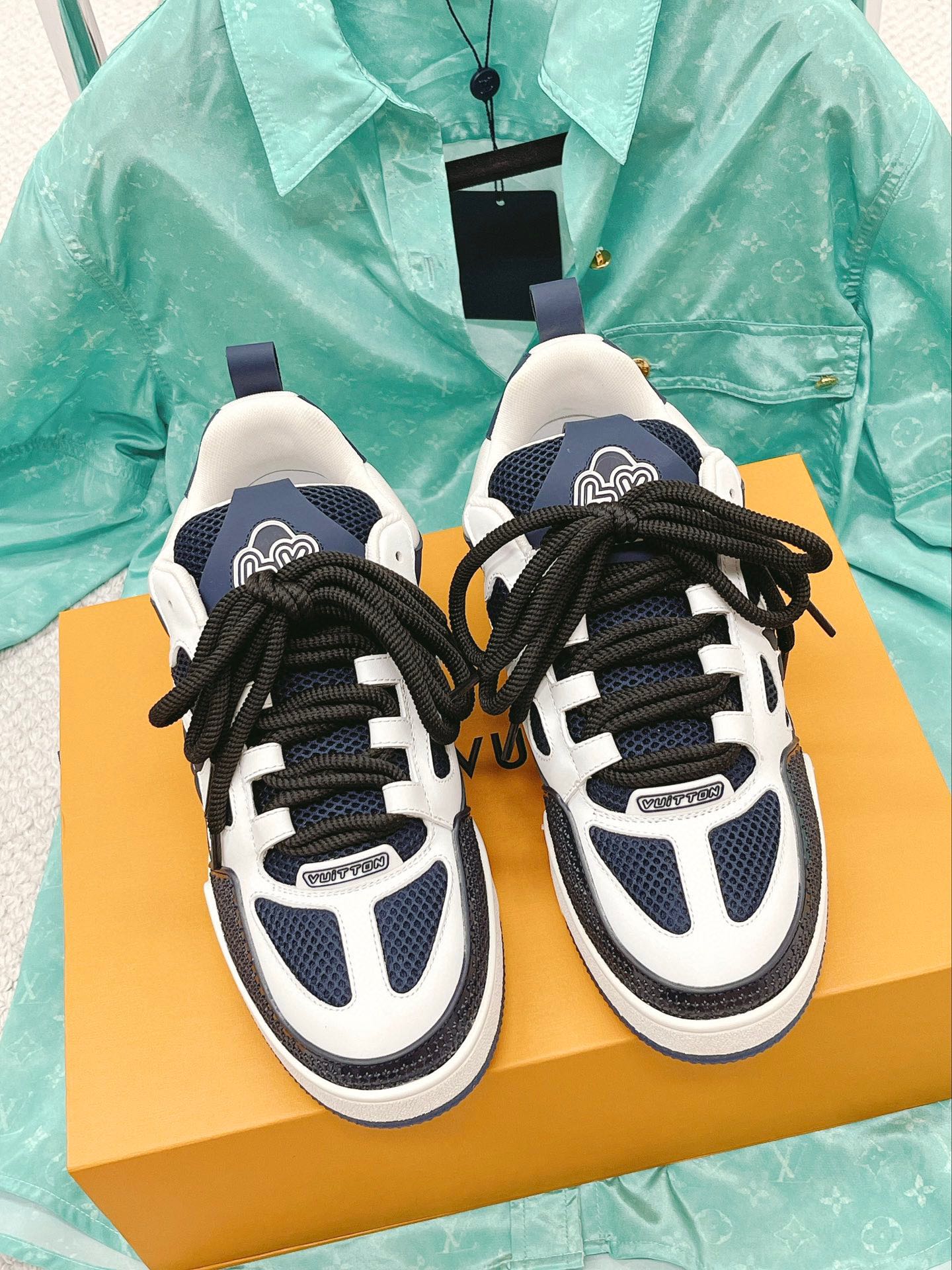 NO:481087,Couple model, donkey brand LVTrainer PVC sports shoes series, high-end, atmospheric and high-end, each style is very good!  The original version is exactly the same material and workmanship details. Various leather TPU cloth. Super complex splicing. TPU original outsole. Original packaging. Size 35-40. Men. 39-45. Casual shoes/sports shoes. Louis vuitton. Louis vuitton. Sneakers.19860909出情侣款  驴牌 LVTrainer PVC 运动鞋板鞋系列 高端大气上档次 每个款式配色都很赞！ 原版完全一样材质做工细节 各种皮面TPU 布 超复杂拼接 TPU原版大底 原版包装 码数女35-40 男39-45,休闲鞋/运动鞋,louis vuitton,louis vuitton,sneakers,Women's Shoes