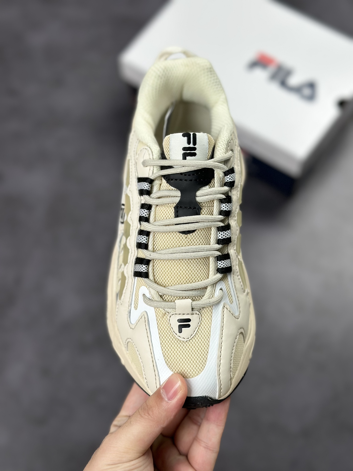 180 FILA FUSION斐乐潮牌老爹鞋 厚底老爹鞋跑步鞋F12W141104FWG