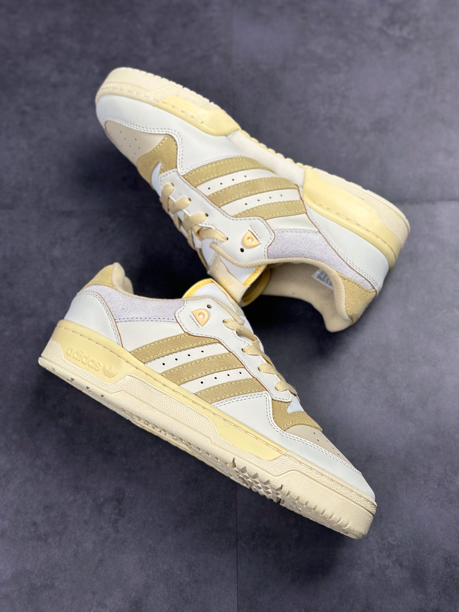 Overseas channel version original box original label Adidas Rivalry Low Premium clover low state FY7430