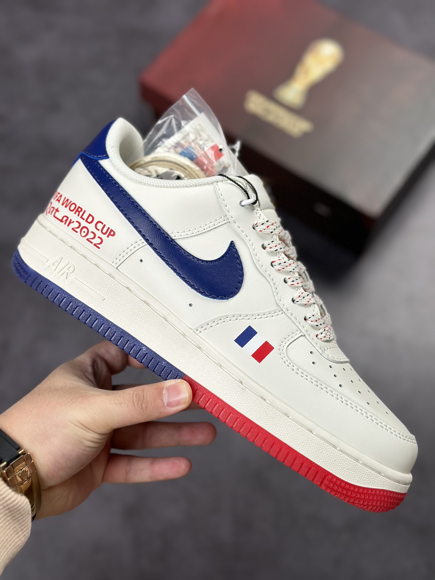 250 Nike Air Force 1 Low 07 白蓝红 DQ7658-300