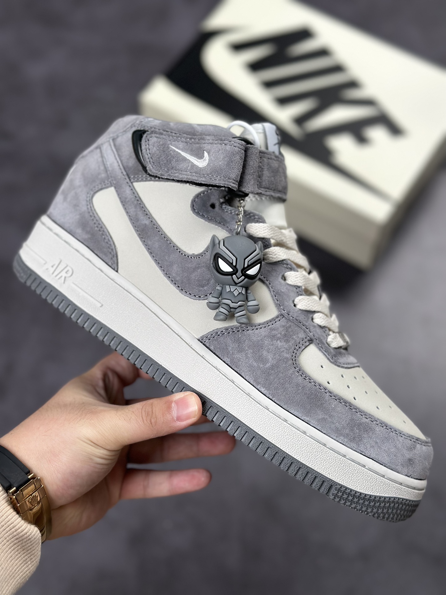 250 Nike Air Force 1 '07 Mid "Panther"漫威系列CW2288-668