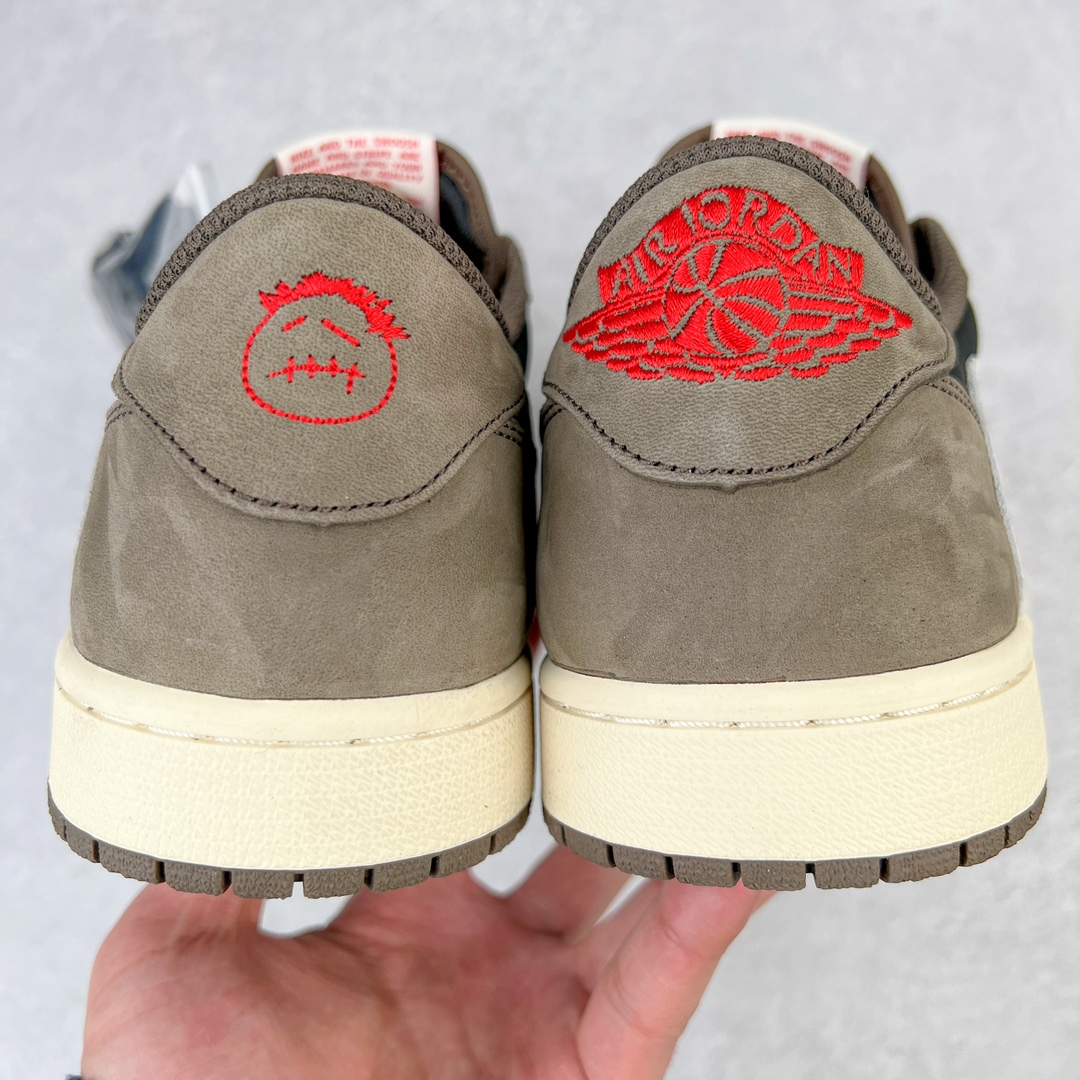 图片[6]-＃DF纯原特价 Travis Scott x Air Jordan AJ1 Low OG SP TS联名深棕倒钩低帮 CQ4277-001＃原盒原配 原厂拉帮工艺 针距密度一致 全新升级网板中底 原楦原纸板开发 后跟弧度收口自然不对折 极致一眼正品既视感 原厂皮料 进口玻璃冲刀皮料裁剪零毛边 承诺百分百一致原鞋 全鞋电脑针车工艺 鞋面清洁度最高QC检验标准 控制溢胶 飞翼3D高频深度立体 鞋盒、防尘纸 均采购来自原厂 尺码对应库存‼️-选品中心