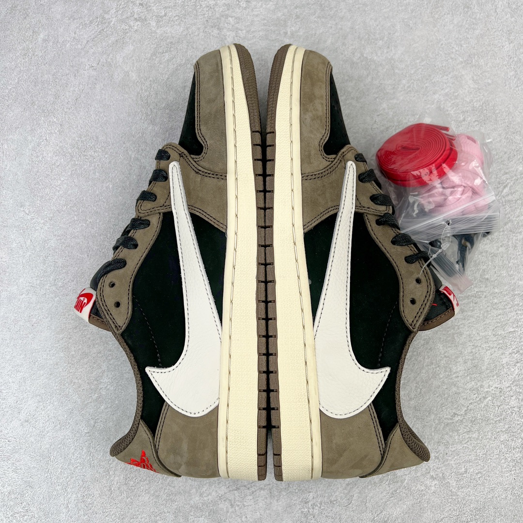 图片[4]-＃DF纯原特价 Travis Scott x Air Jordan AJ1 Low OG SP TS联名深棕倒钩低帮 CQ4277-001＃原盒原配 原厂拉帮工艺 针距密度一致 全新升级网板中底 原楦原纸板开发 后跟弧度收口自然不对折 极致一眼正品既视感 原厂皮料 进口玻璃冲刀皮料裁剪零毛边 承诺百分百一致原鞋 全鞋电脑针车工艺 鞋面清洁度最高QC检验标准 控制溢胶 飞翼3D高频深度立体 鞋盒、防尘纸 均采购来自原厂 尺码对应库存‼️-选品中心