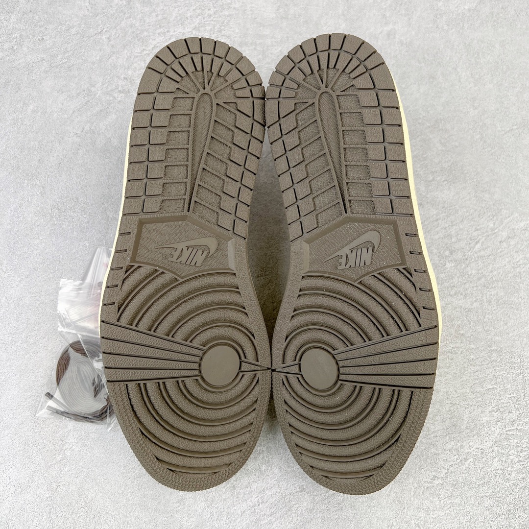 图片[7]-＃DF纯原特价 Travis Scott x Air Jordan AJ1 Low OG SP TS联名白棕倒钩低帮 DM7866-162＃原楦原纸板开发 后跟弧度收口自然不对折 原厂电绣 鬼脸飞翼针数密度一致 追求零偏差 市场巅峰之作 原档纸板数据 精准Swoosh Logo内腰字体高度对位 原厂拉帮工艺 起针回针位置针距密度一致 正确鞋垫四分之三背胶 原厂皮料 麂皮绒感效果一致 进口玻璃冲刀皮料裁剪零毛边 全鞋电脑针车工艺 极致一眼正品既视感 最高QC检验标准控制溢胶整体清洁度 鞋盒、防尘纸 鞋带 均采购来自原厂 尺码对应库存‼️-选品中心