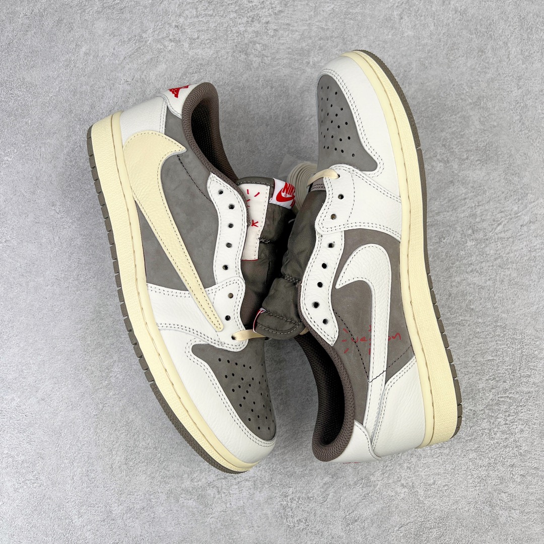 图片[3]-＃DF纯原特价 Travis Scott x Air Jordan AJ1 Low OG SP TS联名白棕倒钩低帮 DM7866-162＃原楦原纸板开发 后跟弧度收口自然不对折 原厂电绣 鬼脸飞翼针数密度一致 追求零偏差 市场巅峰之作 原档纸板数据 精准Swoosh Logo内腰字体高度对位 原厂拉帮工艺 起针回针位置针距密度一致 正确鞋垫四分之三背胶 原厂皮料 麂皮绒感效果一致 进口玻璃冲刀皮料裁剪零毛边 全鞋电脑针车工艺 极致一眼正品既视感 最高QC检验标准控制溢胶整体清洁度 鞋盒、防尘纸 鞋带 均采购来自原厂 尺码对应库存‼️-选品中心