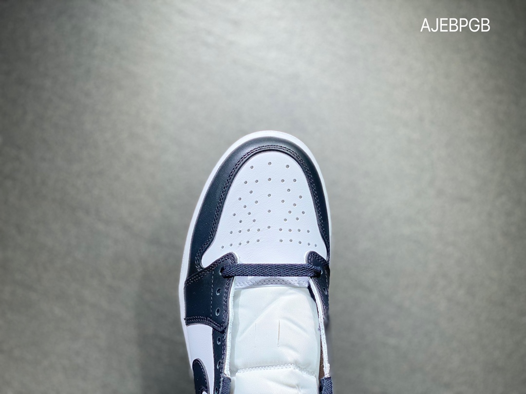 320 Nike AIR JORDAN 1 Low AJ1 乔丹低帮 黑脚趾