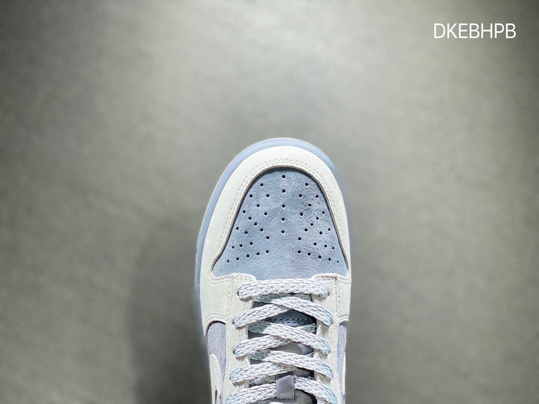 320 Nike SB dunk Low 低帮休闲运动滑板板鞋DD3699-033