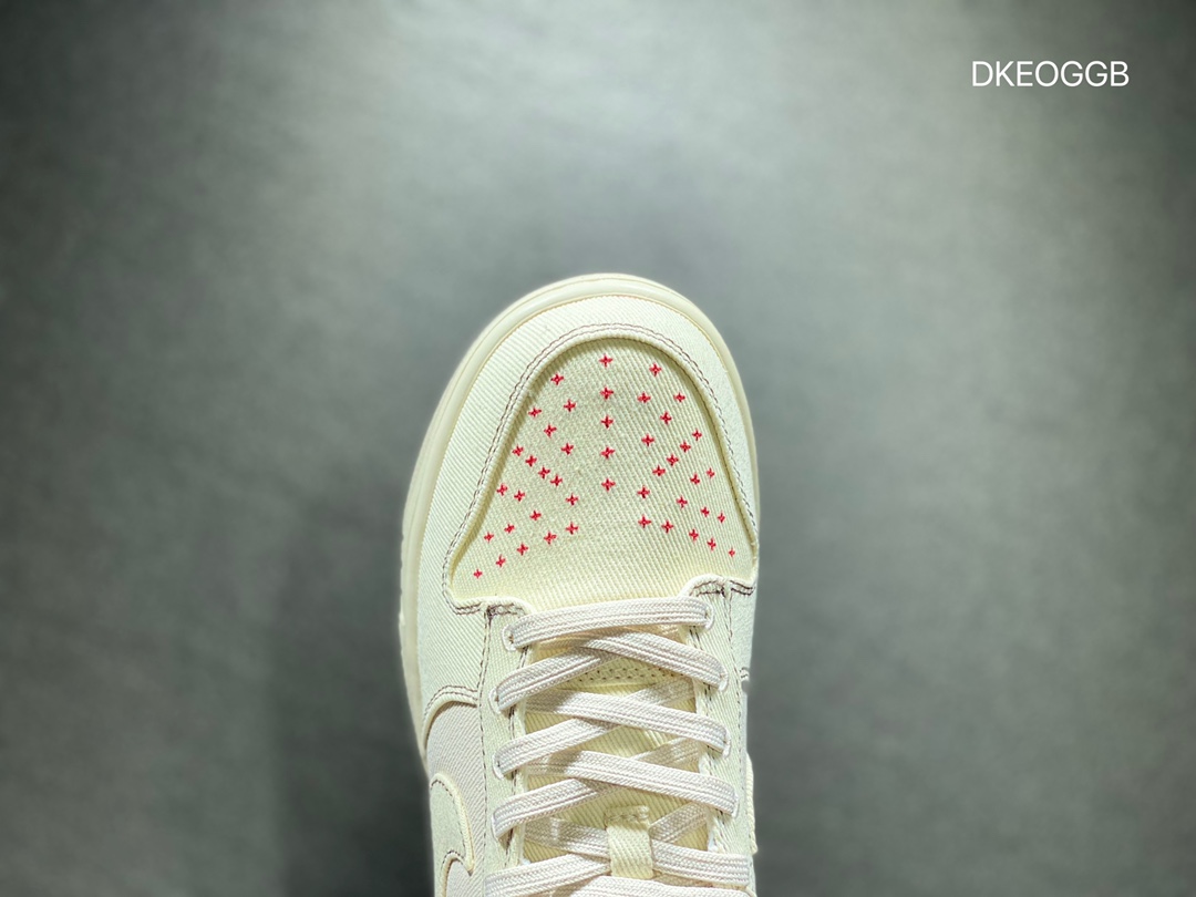 300 Nike SB dunk Low 低帮休闲运动滑板板鞋 DV0834-100