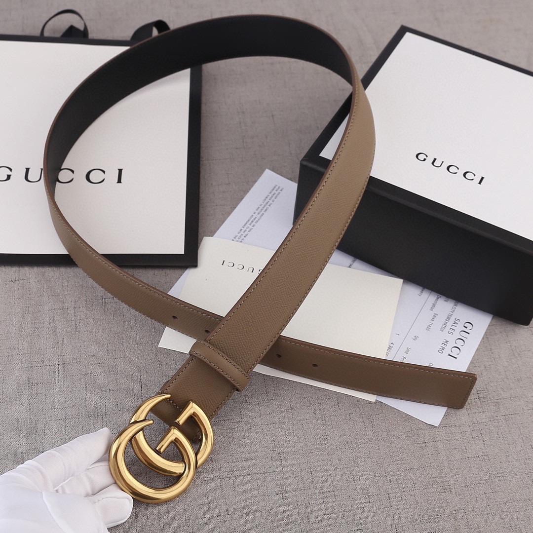 宽度3.8cm GUCCI 小牛皮腰带采用热压制作效果 饰以标志双G带扣-Chinese UA Cheap High Quatity Brand Clothes Bags handbags Sneakers wholesale wholesaler seller from China Factory suppliers Fashion Clothing Shoes best Quality Beautiful Price 宽度3.8cm GUCCI 小牛皮腰带采用热压制作效果 饰以标志双G带扣