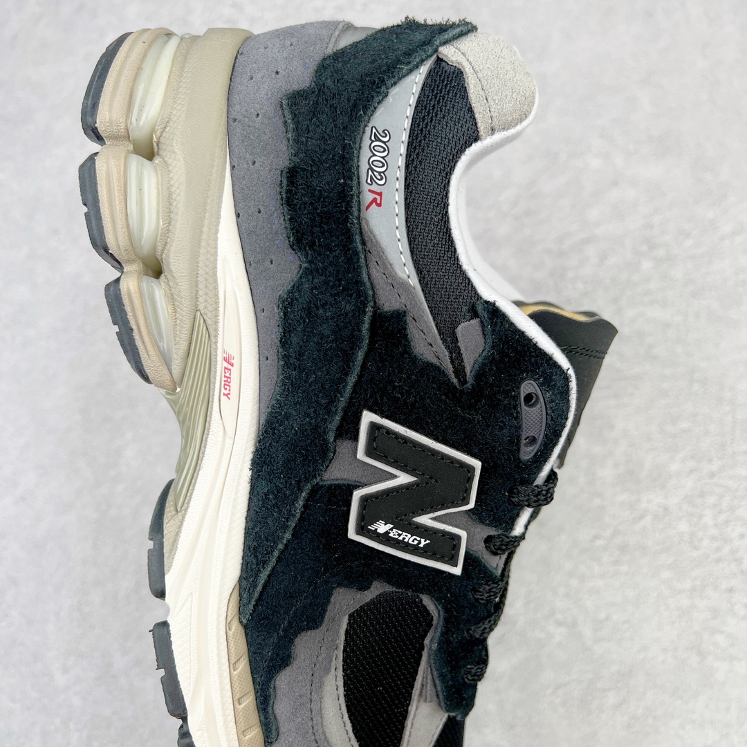 图片[5]-💰240 ＃M纯原 新百伦NB New Balance M2002RDJ 黑灰 全套原楦原纸板原厂数据开发 原厂网纱 原装进口翻毛皮料正确绒感卡色 正确中底拉帮中底网布细节 一比一手工擦旧效果 冲裁组合 匠心打造 耗时两个月开发完成 工艺极其复杂难度可想而知 新开独立私模大底 全网唯一正确做旧组合大底 高端零售专供产物 尺码：36 37 37.5 38 38.5 39.5 40 40.5 41.5 42 42.5 43 44 44.5 45 45.5 46.5 47 编码：by3936010-运动鞋