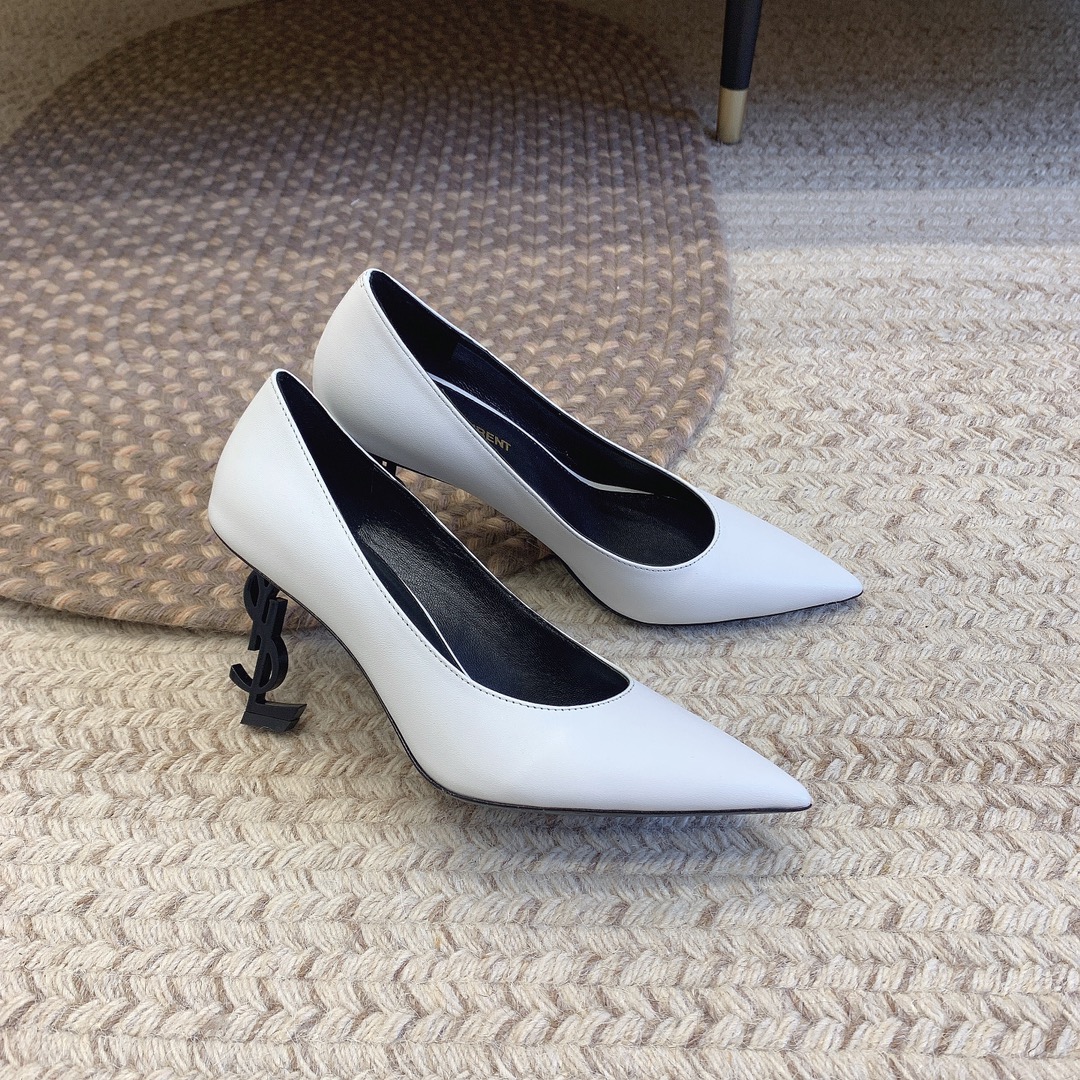 NO:928335,SAIN*LAUREN*YSLSS23 logo high heels, original last, top quality material, upper imported cow patent leather/matte cowhide, lining imported sheepskin lining, original custom hardware, heel height 8.5cm, size 35-39 (34, 40 customized, non-refundable, non-exchangeable), high heels, saint laurent, saint laurent, high heels, cowhide, sheepskin19860909SAIN*LAUREN*YSLSS23logo跟高跟鞋 原版套楦 顶级品质 材质 鞋面进口牛漆皮/雾面牛皮 内里进口羊皮里 五金原版定制五金 跟高8.5cm 码数35-39（34、40定做不退不换）,高跟鞋,saint laurent,saint laurent,high heels,cowhide,sheepskin,Women's Shoes