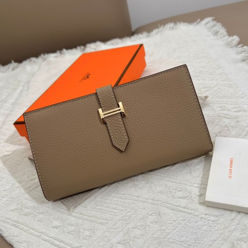 Hermes Women's Vertical Wallet in Togo Leather with Gold Hardware