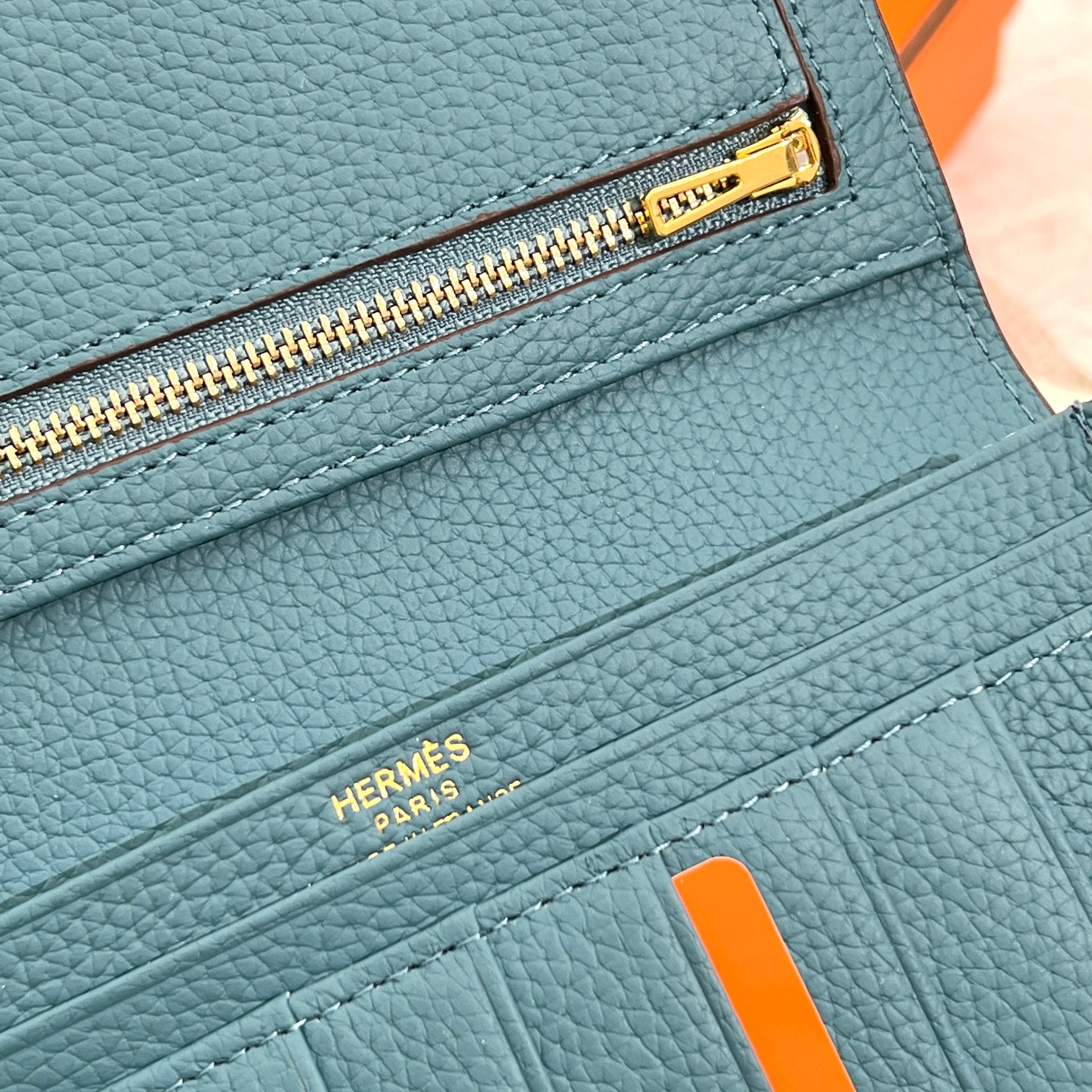 愛馬仕・純色皮革内ラウンドポケット財布