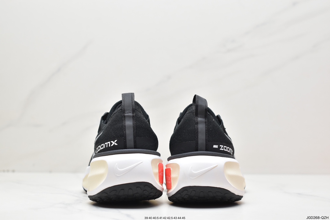 180 NIKE ZOOMX INVINCIBLE RUN FK 3 机能风格运动鞋 DR2615-001