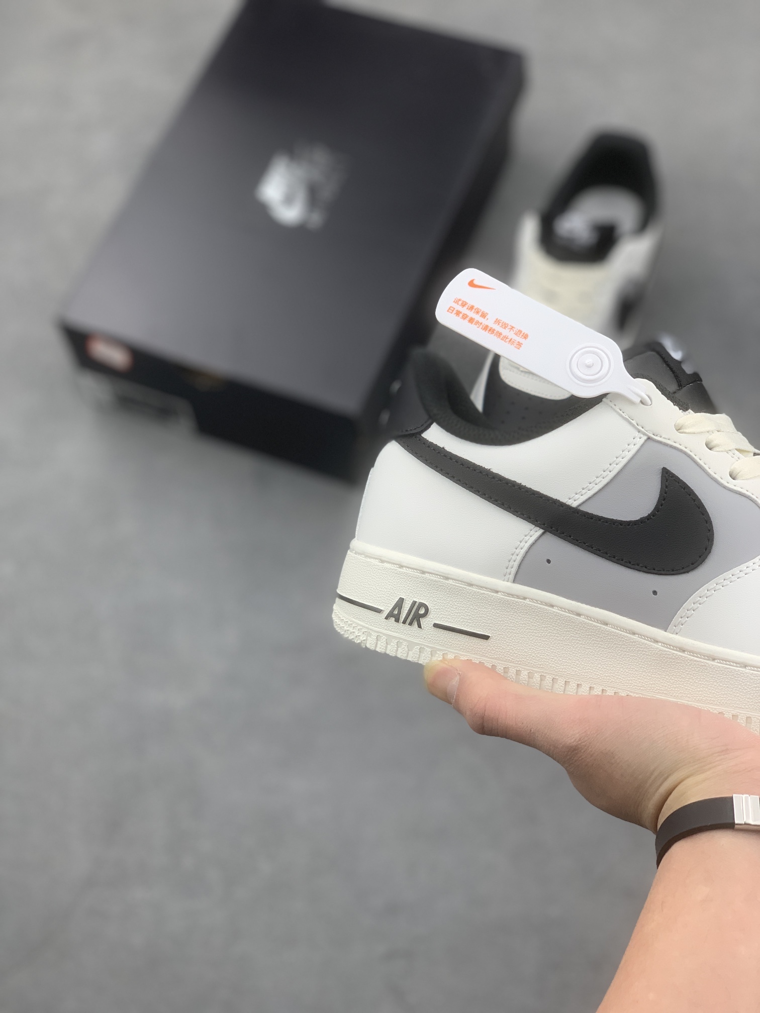 Nike Air Force 1 Low '07 Black/Grey Sneakers - Iconic Style & Comfort 6 i1672080777 2441 4
