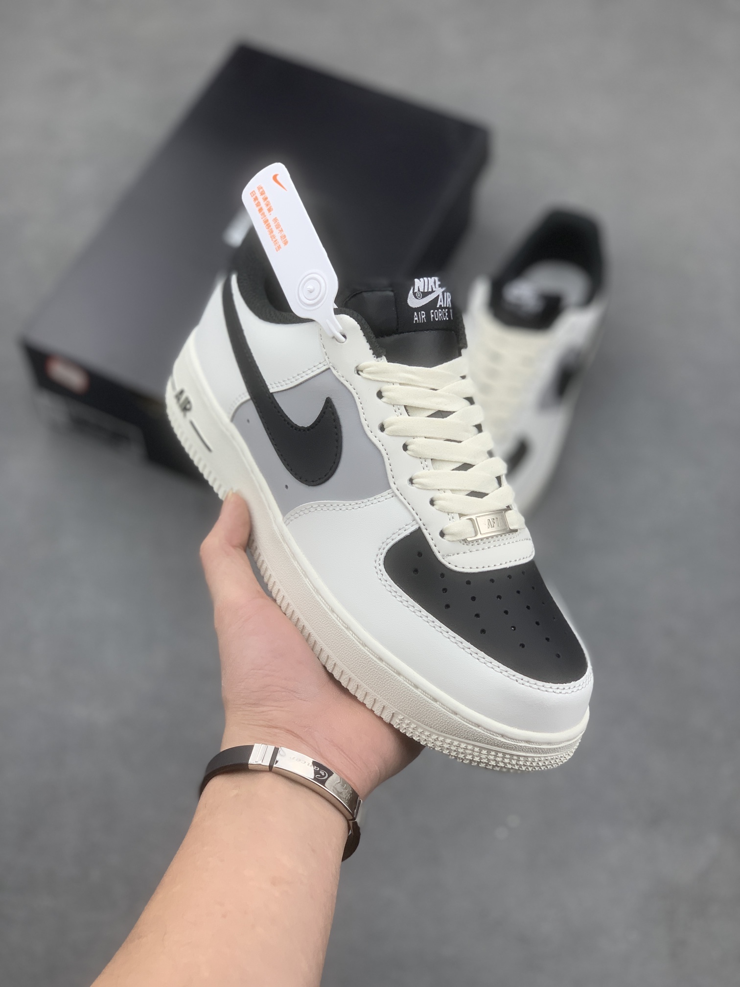 Nike Air Force 1 Low '07 Black/Grey Sneakers - Iconic Style & Comfort 2 i1672080777 5400 0