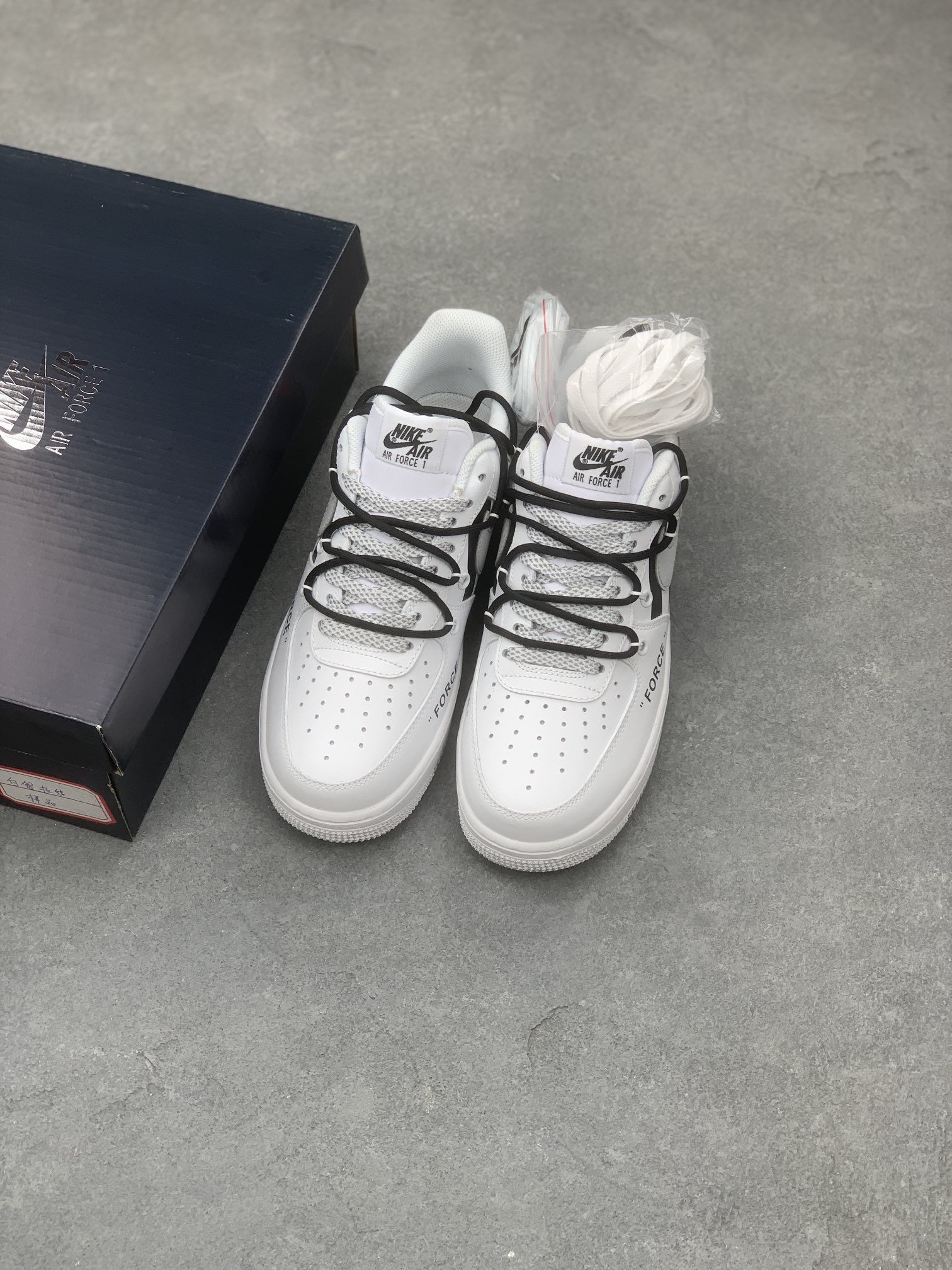 Nike Air Force 1 Low Off-White Casual Sneakers - Iconic Style & Comfort 9 i1672081014 3811 7
