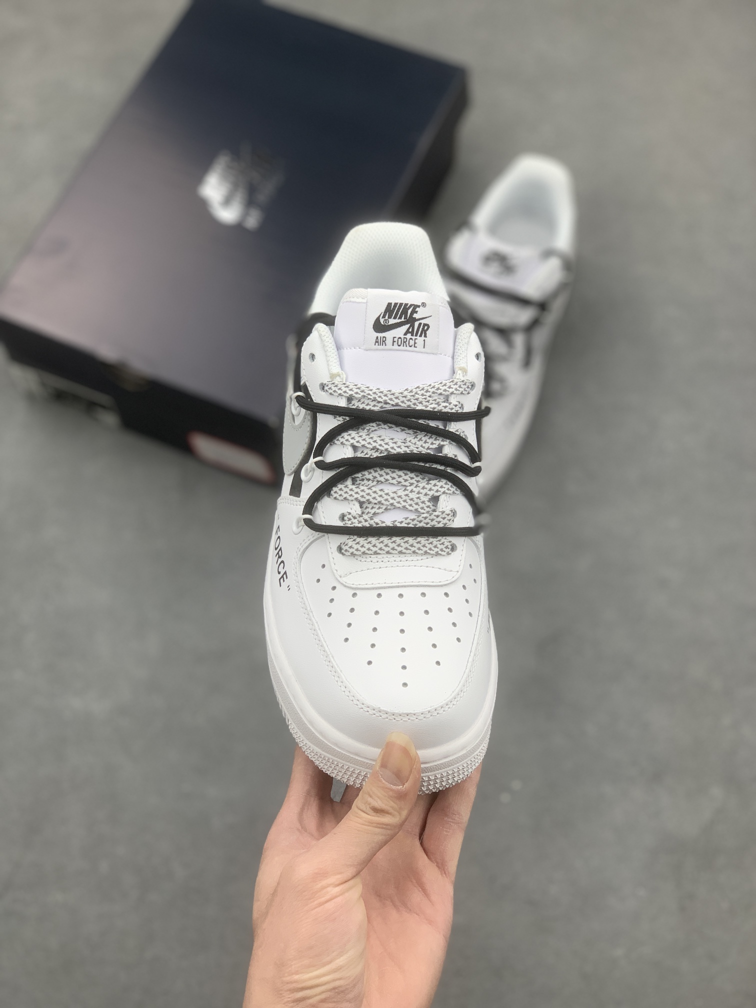 Nike Air Force 1 Low Off-White Casual Sneakers - Iconic Style & Comfort 3 i1672081014 9080 1