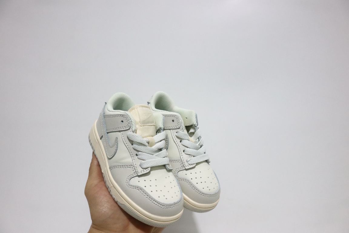 Children’s Stylish Scooter with Soft Material, Rubber Base, and Adjustable Size. - 图片 5