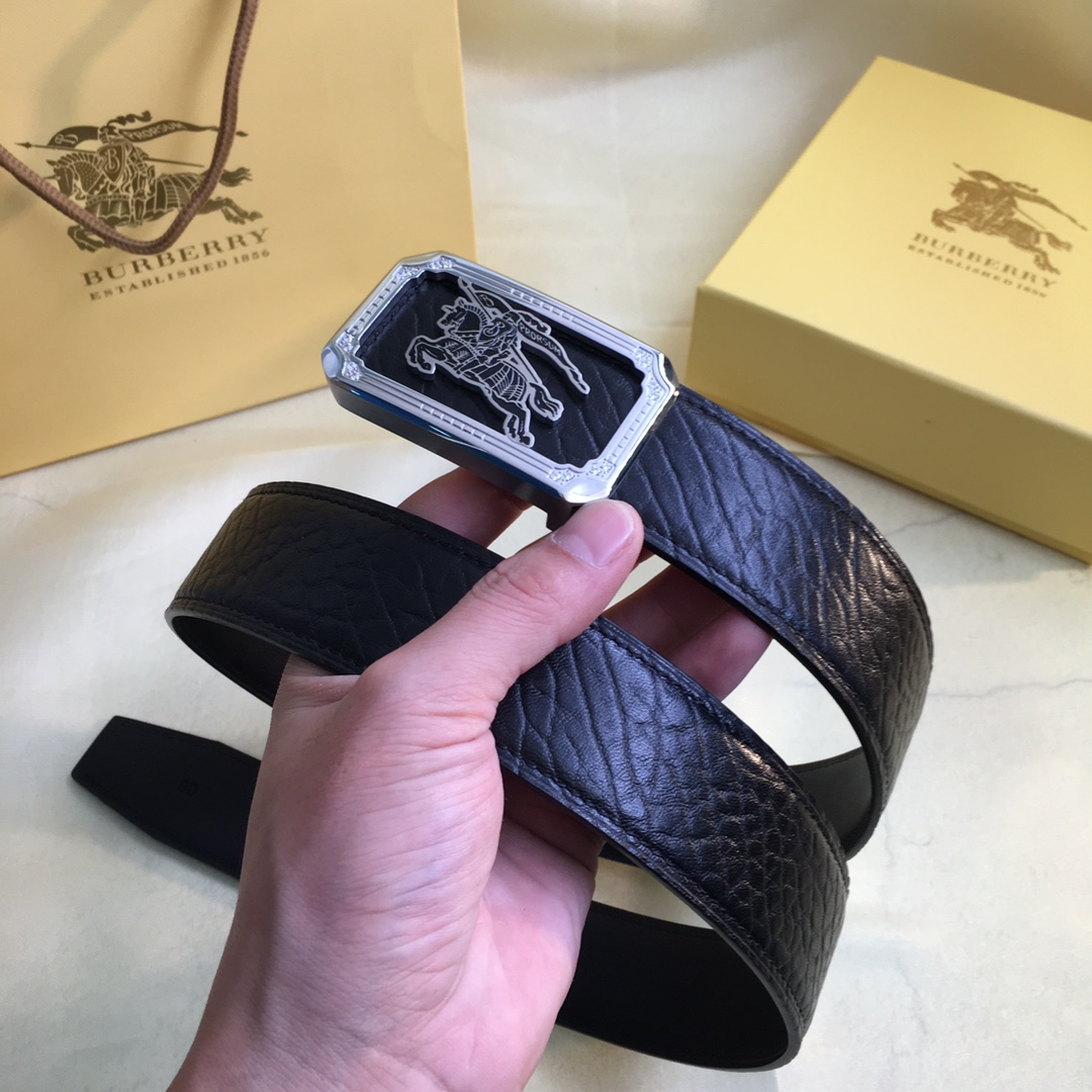 巴宝莉冲孔腰带️高档品质官网同步宽度