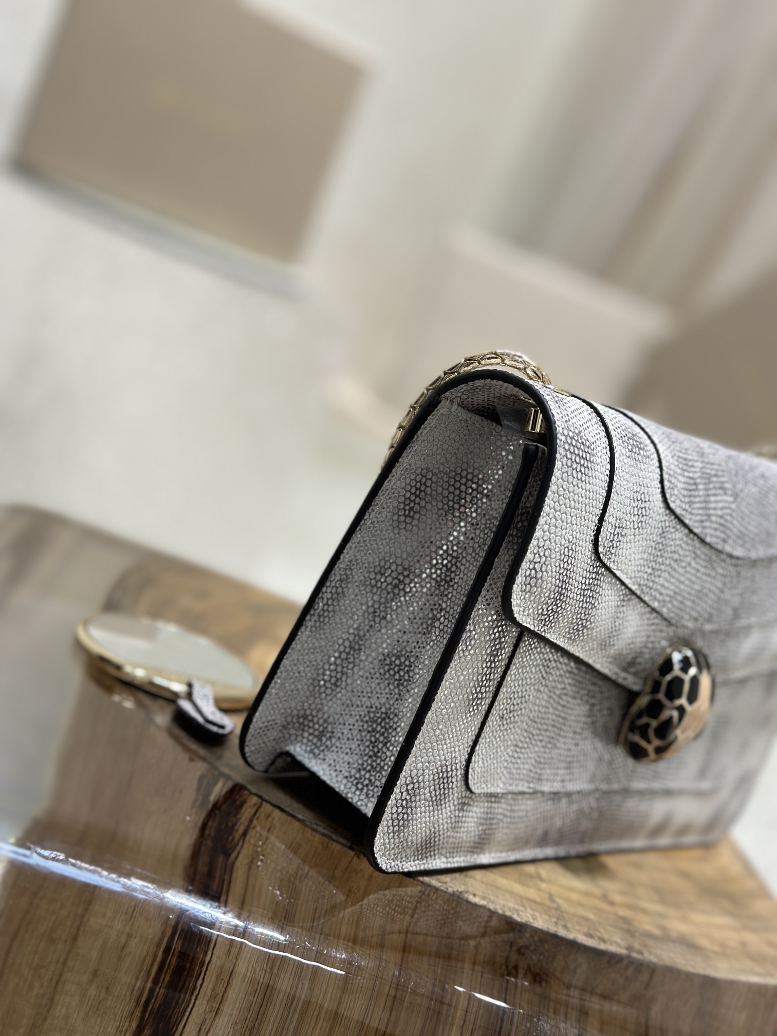 Bulgari Advanced details~