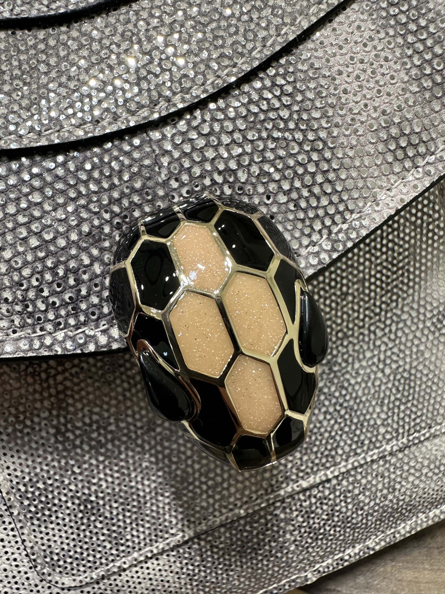 Bulgari Details~38329 Silver Snake