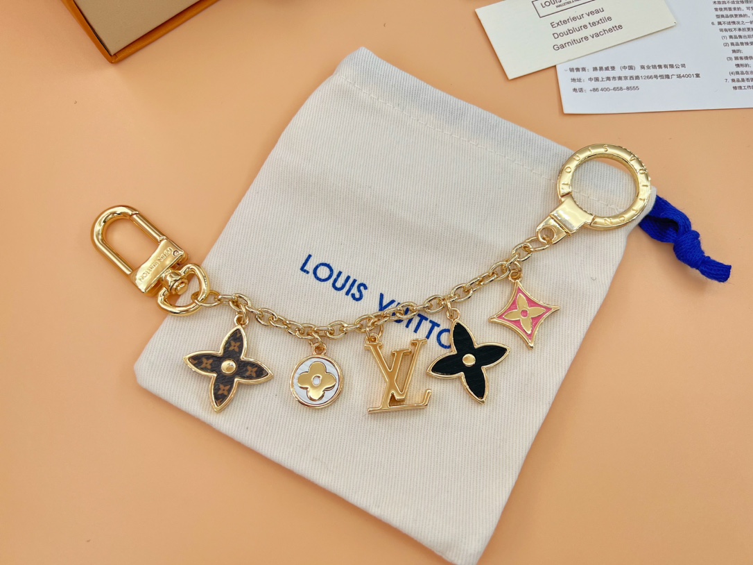 Louis Vuitton LV钥匙扣 包挂件 包链条配送如图包装