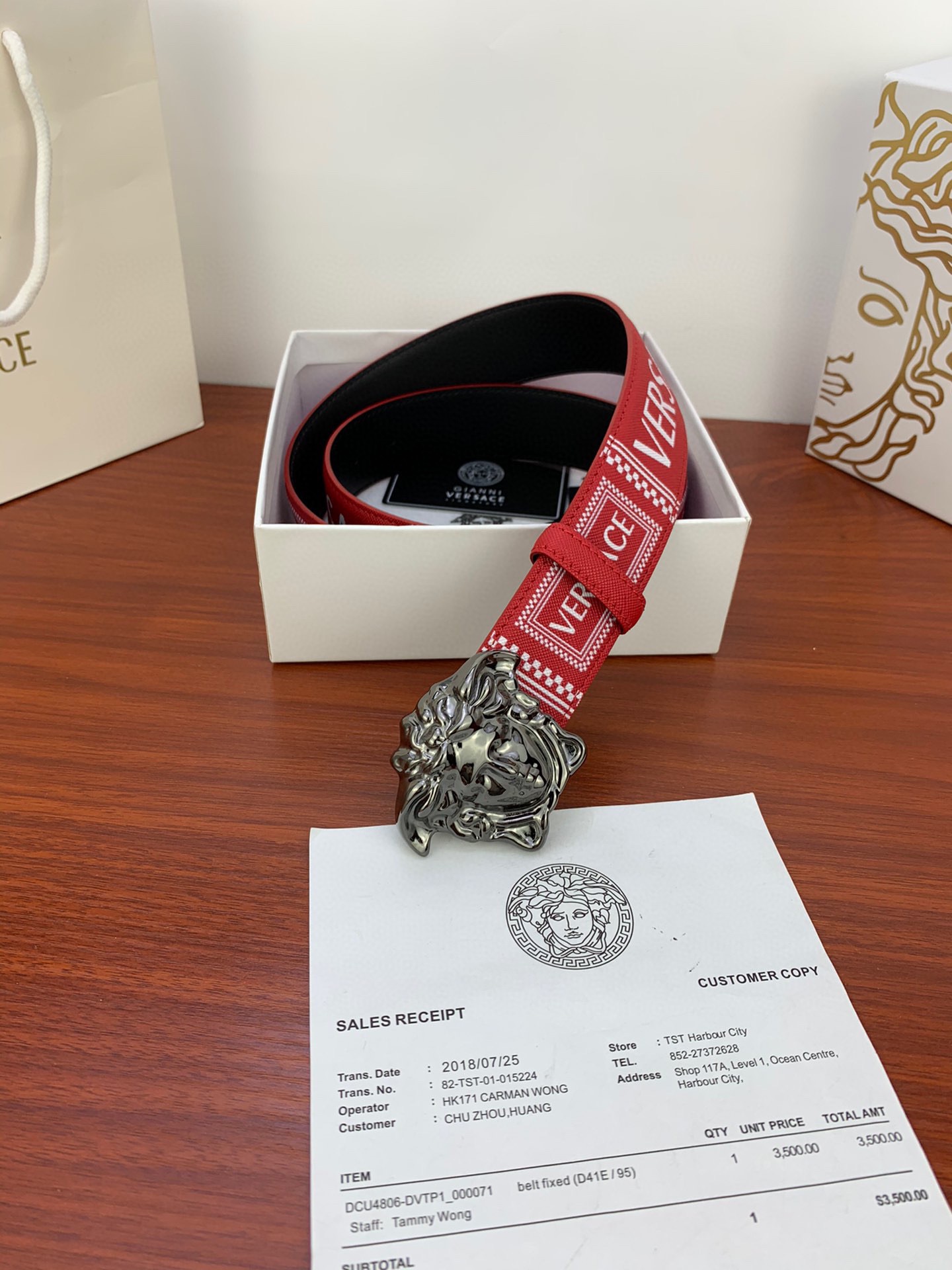 宽度4.0cm VERSACE(范思哲)爆腰带配有醒目的美杜莎头像搭扣-Chinese UA Cheap High Quatity Brand Clothes Bags handbags Sneakers wholesale wholesaler seller from China Factory suppliers Fashion Clothing Shoes best Quality Beautiful Price 宽度4.0cm VERSACE(范思哲)爆腰带配有醒目的美杜莎头像搭扣