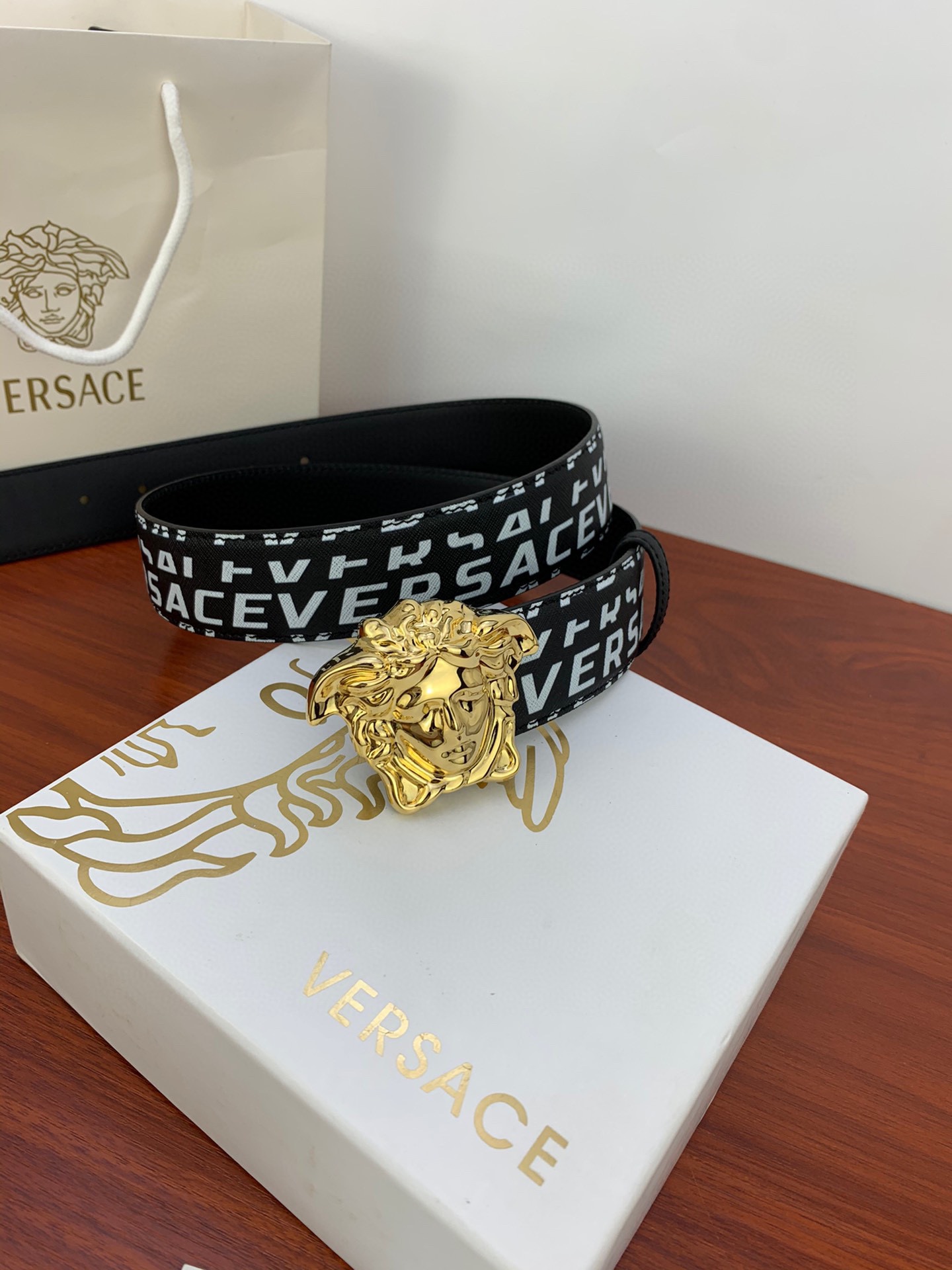 宽度3.8cm VERSACE（范思哲）爆款十字纹印花搭配经典人头