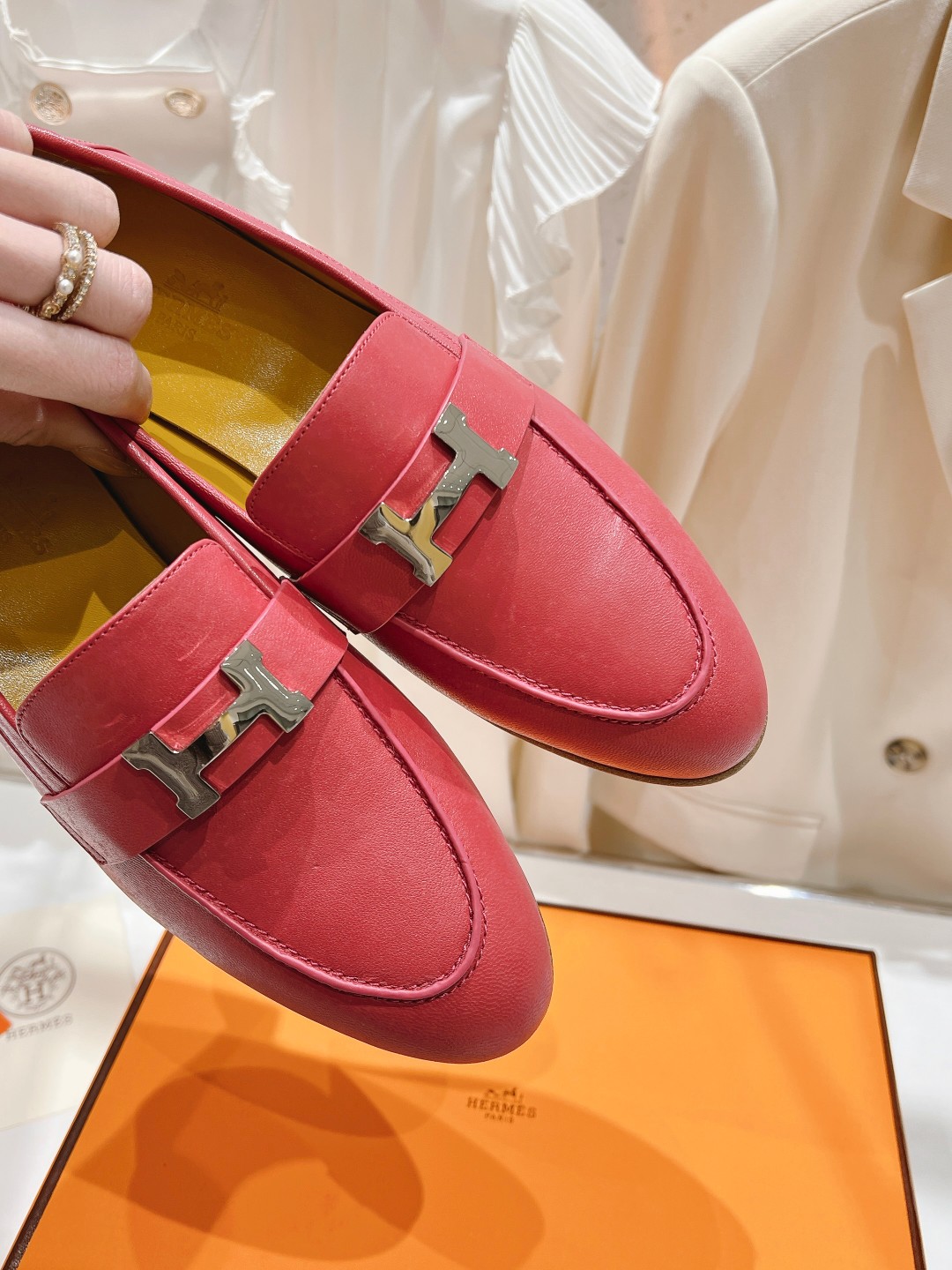 高版本出厂 🆕Herme…s fw new arrival～H家新款kelly扣乐福鞋鞋型很好看，见到到