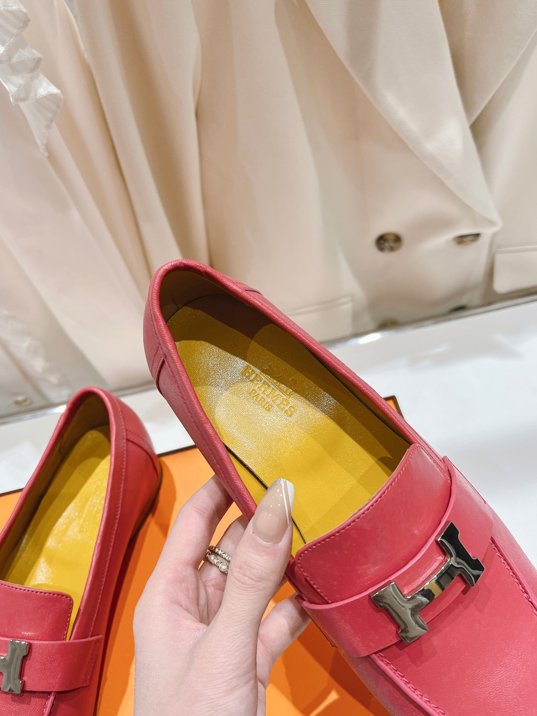 高版本出厂 🆕Herme…s fw new arrival～H家新款kelly扣乐福鞋鞋型很好看，见到到