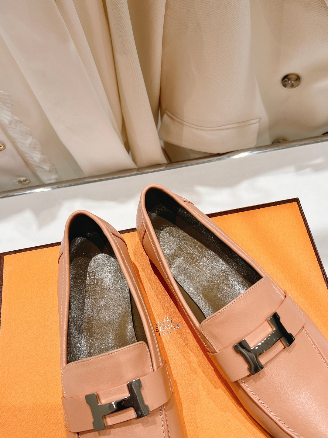 高版本出厂 🆕Herme…s fw new arrival～H家新款kelly扣乐福鞋鞋型很好看，见到到