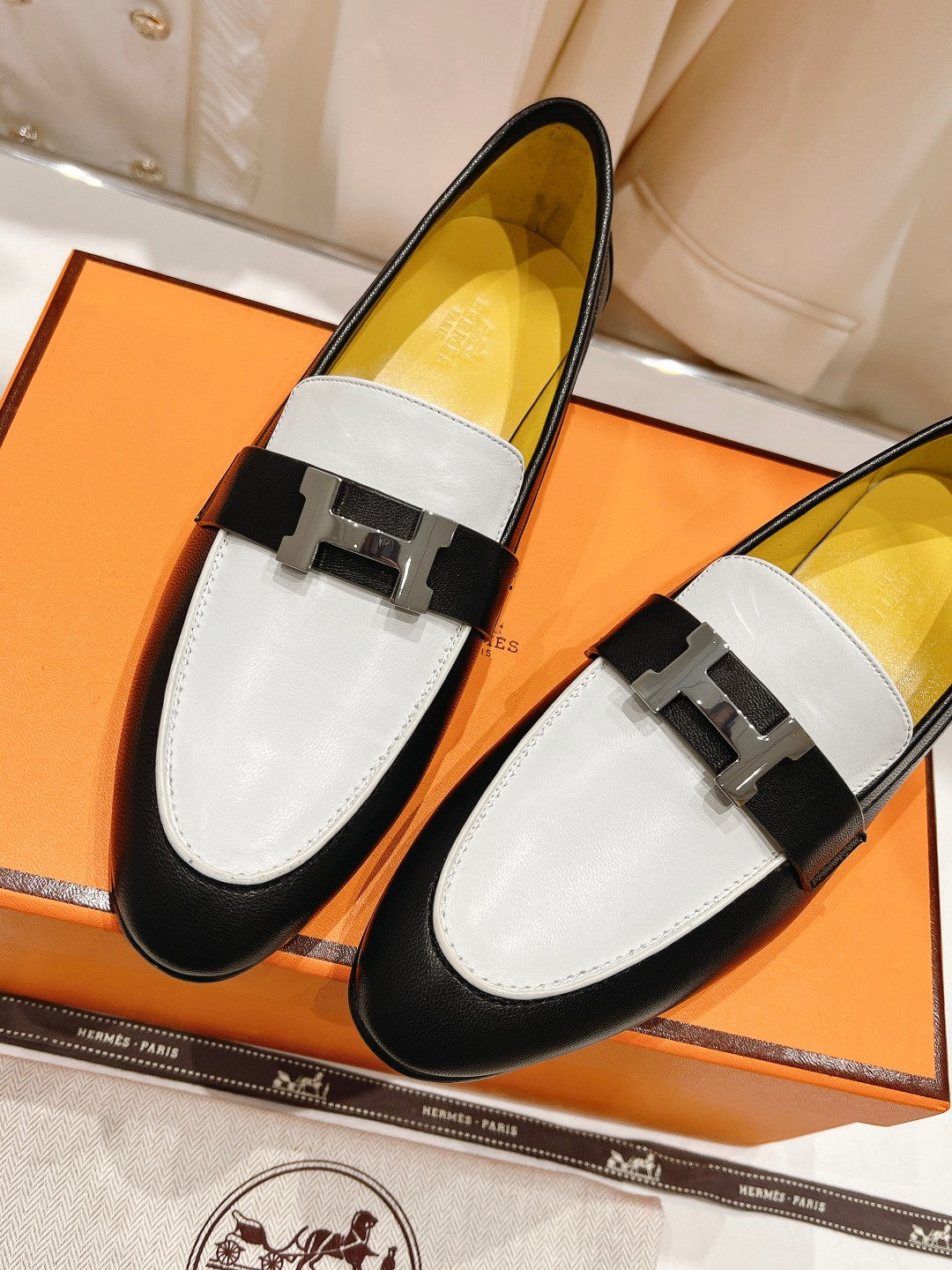 高版本出厂 🆕Herme…s fw new arrival～H家新款kelly扣乐福鞋鞋型很好看，见到到