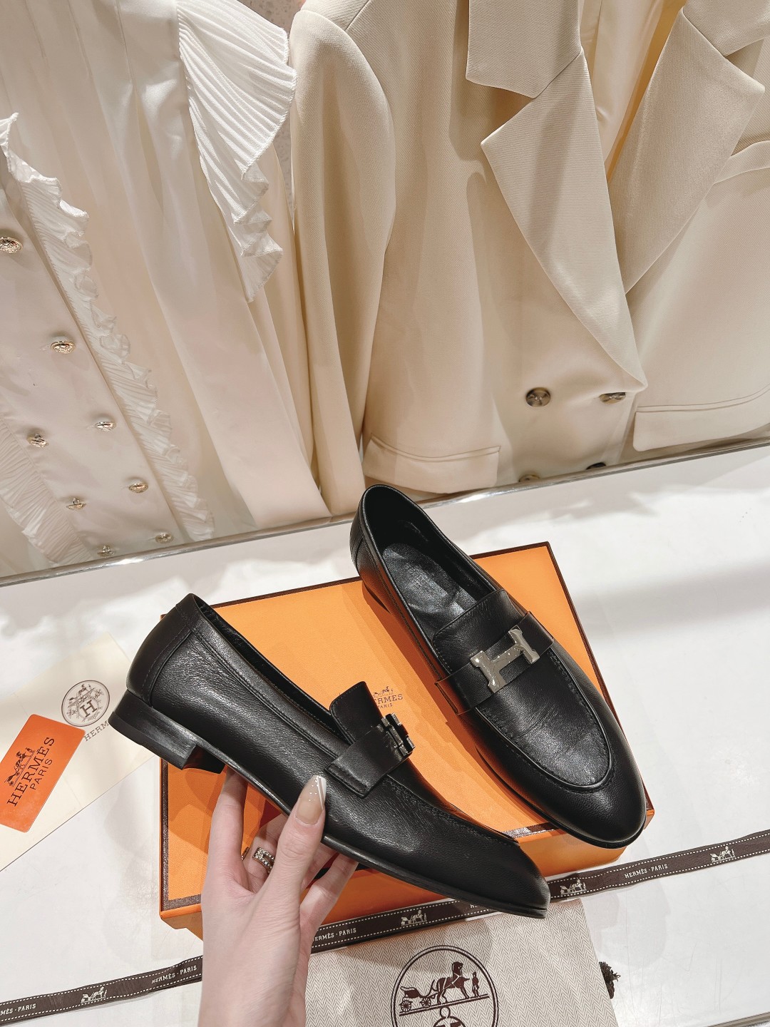 高版本出厂 🆕Herme…s fw new arrival～H家新款kelly扣乐福鞋鞋型很好看，见到到