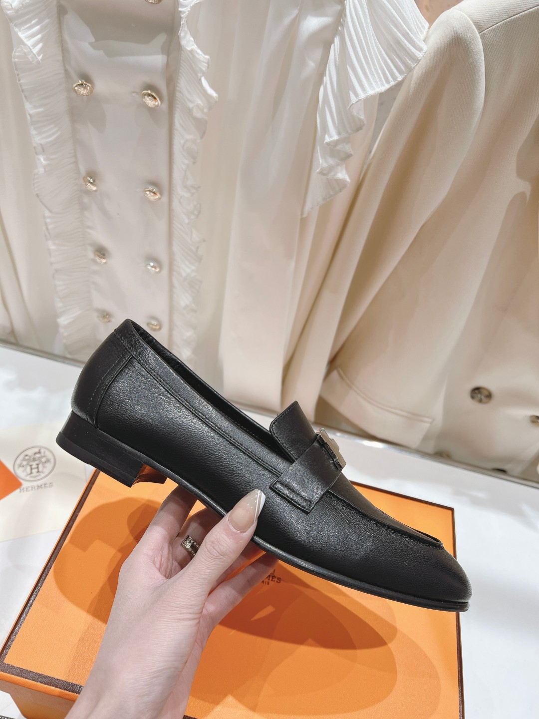 高版本出厂 🆕Herme…s fw new arrival～H家新款kelly扣乐福鞋鞋型很好看，见到到