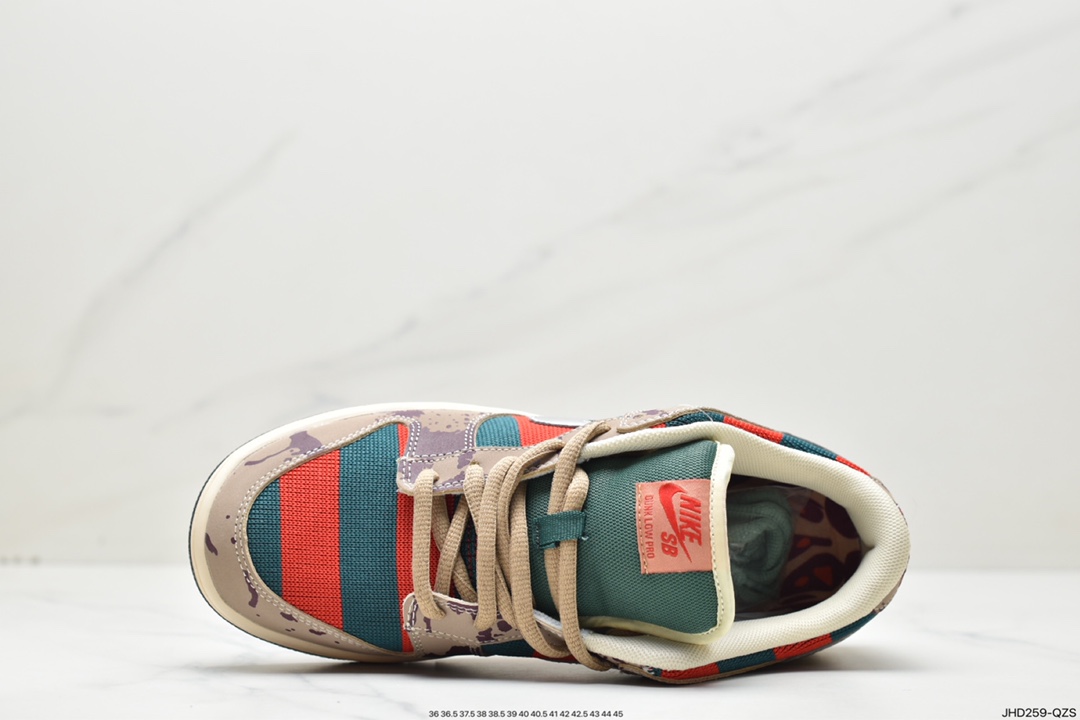 190 耐克STRANGELOVE x NIKE SB DUNK LOW “Raygun”猛鬼街 313170-202