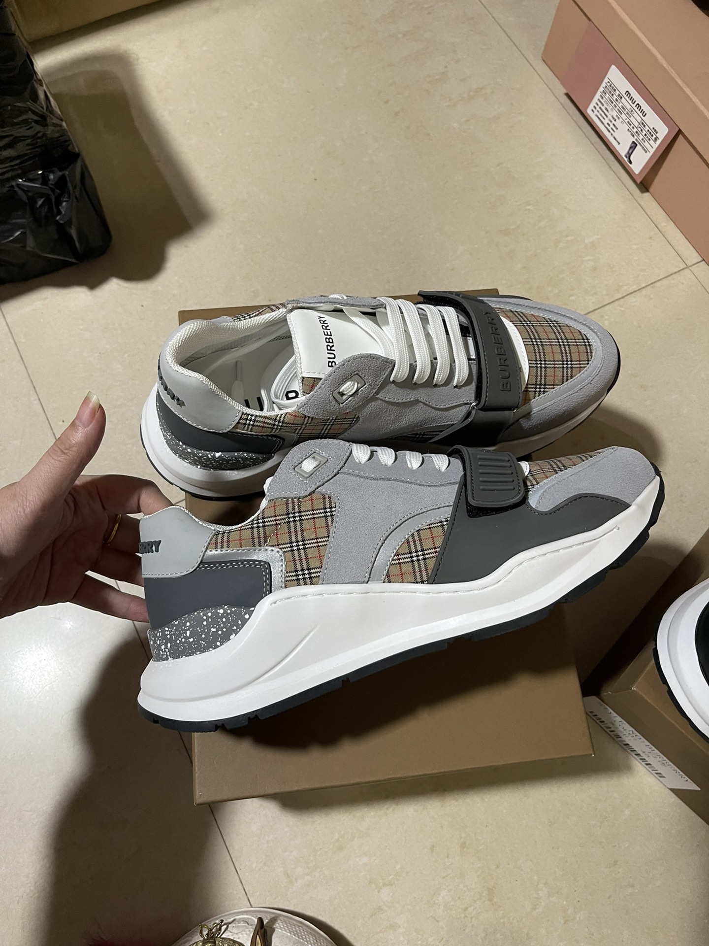[Burberry Women