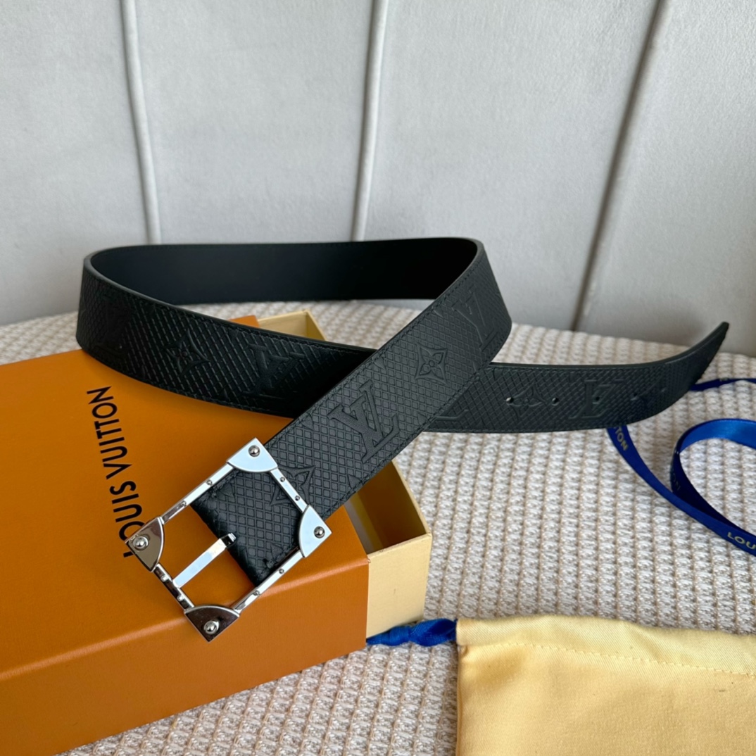 Louis Vuitton Belts Black Men Calfskin Cowhide