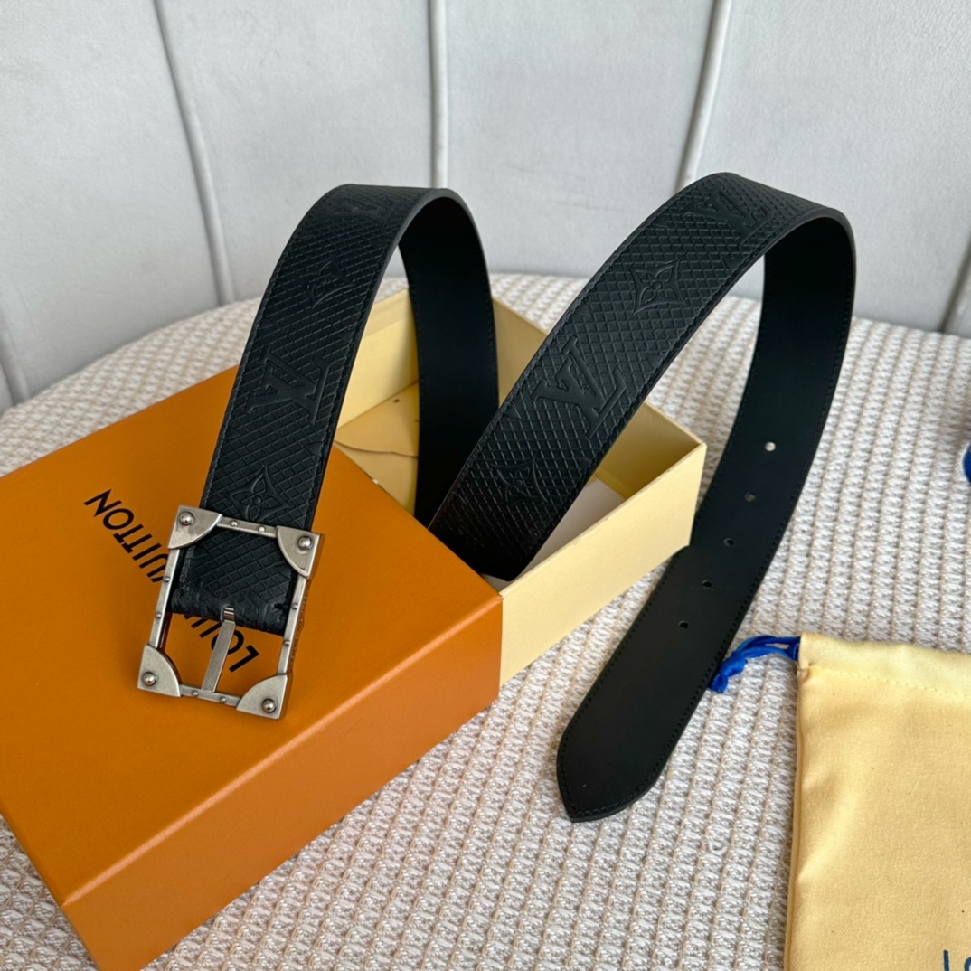 Sale Outlet Online
 Louis Vuitton Belts Black Men Calfskin Cowhide