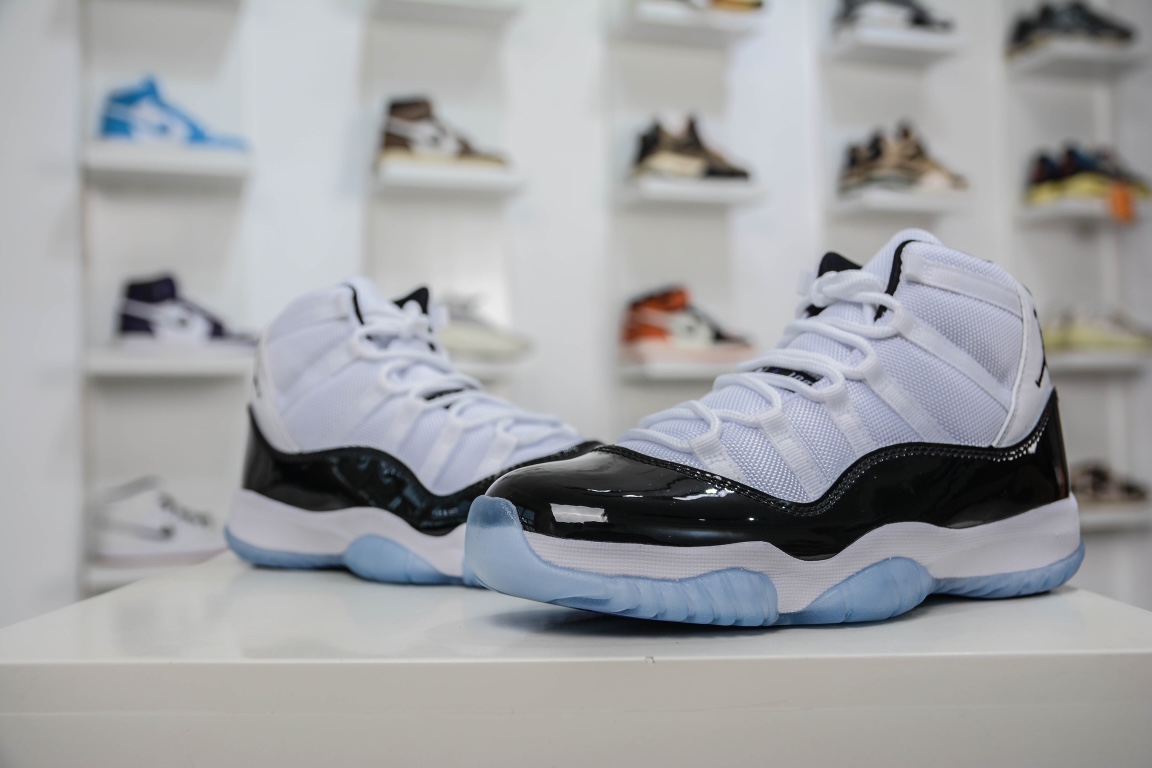320 Air Jordan 11 Retro “Concord” 高帮 康扣黑白 AJ11 乔丹11代 378038-100