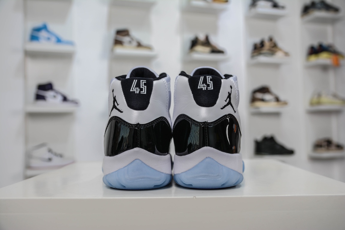 320 Air Jordan 11 Retro “Concord” 高帮 康扣黑白 AJ11 乔丹11代 378038-100