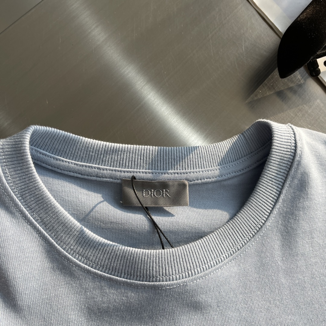 Dior Classic CD Embroidery T-Shirt, Timeless Design, Heavyweight Fabric 3 i1672217104 6032 2