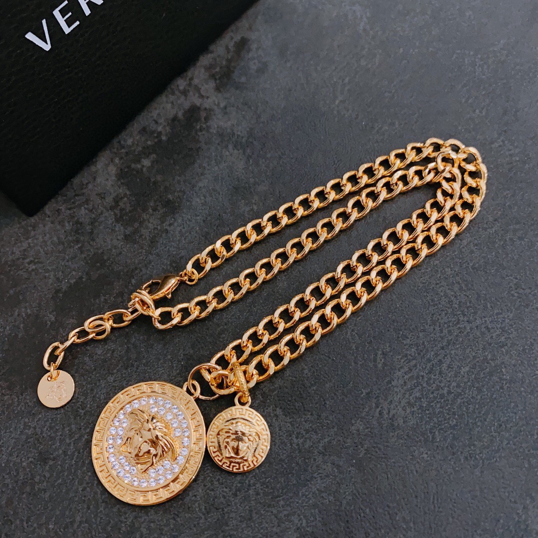 Versace Jewelry Necklaces & Pendants Unisex Vintage Chains