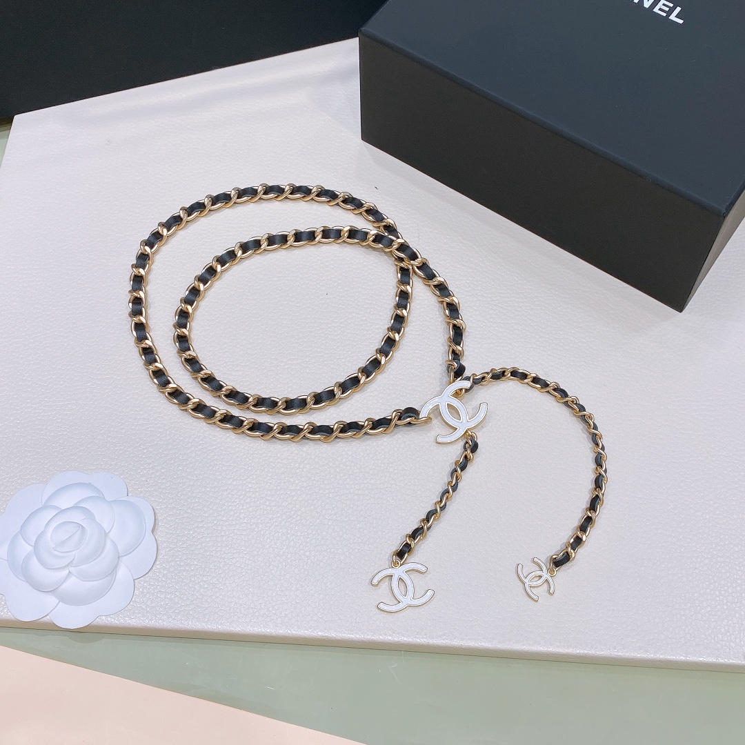 Chane1✨💫 编织腰链. cc 经典logo扣 奢华 典雅腰链. 均码