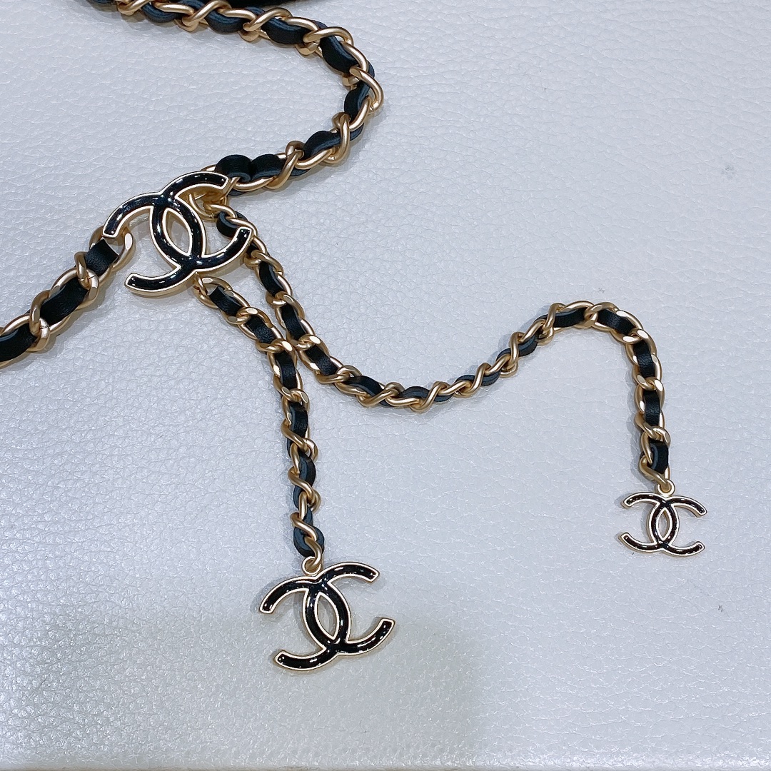 Chane1✨💫 编织腰链. cc 经典logo扣 奢华 典雅腰链. 均码
