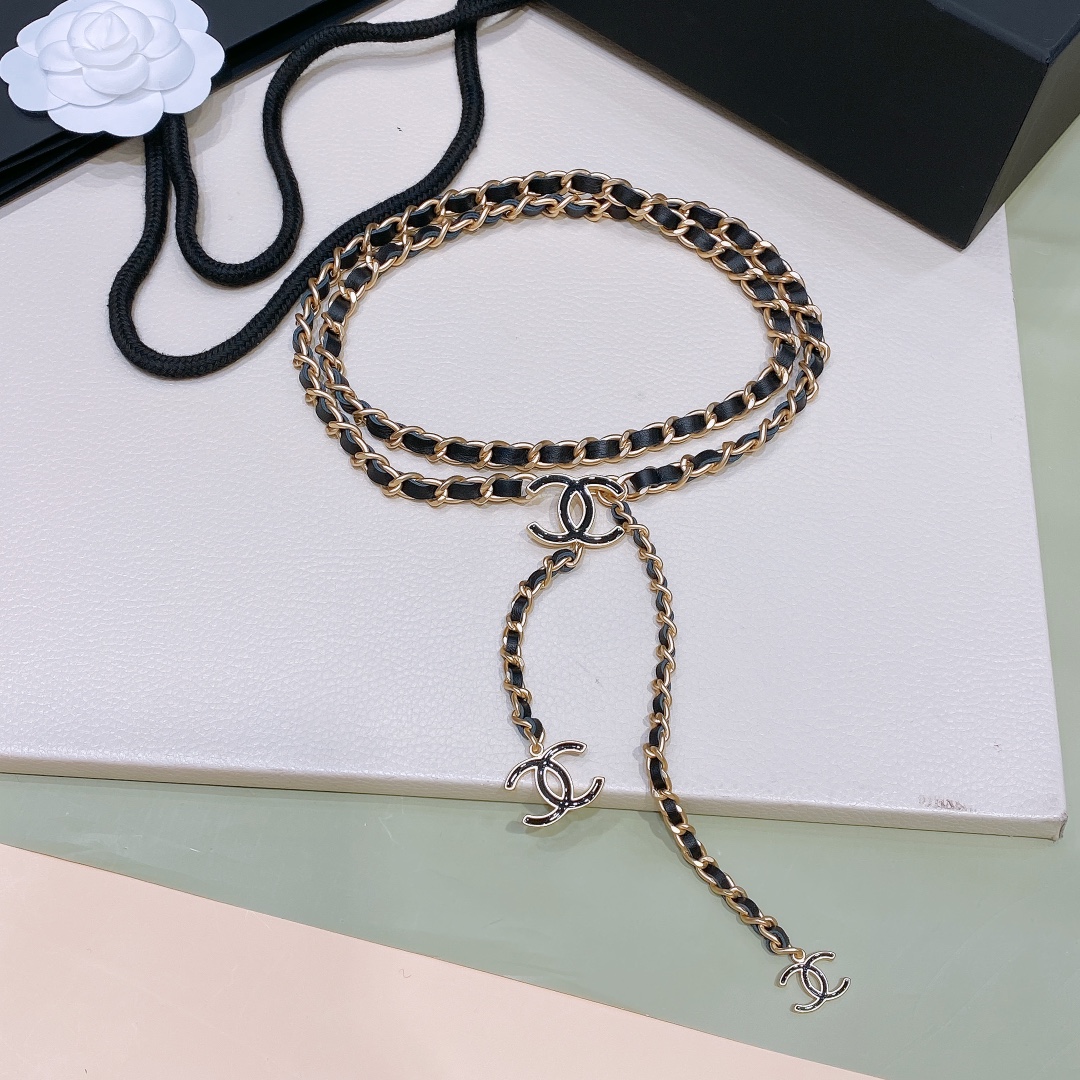 Chane1✨💫 编织腰链. cc 经典logo扣 奢华 典雅腰链. 均码